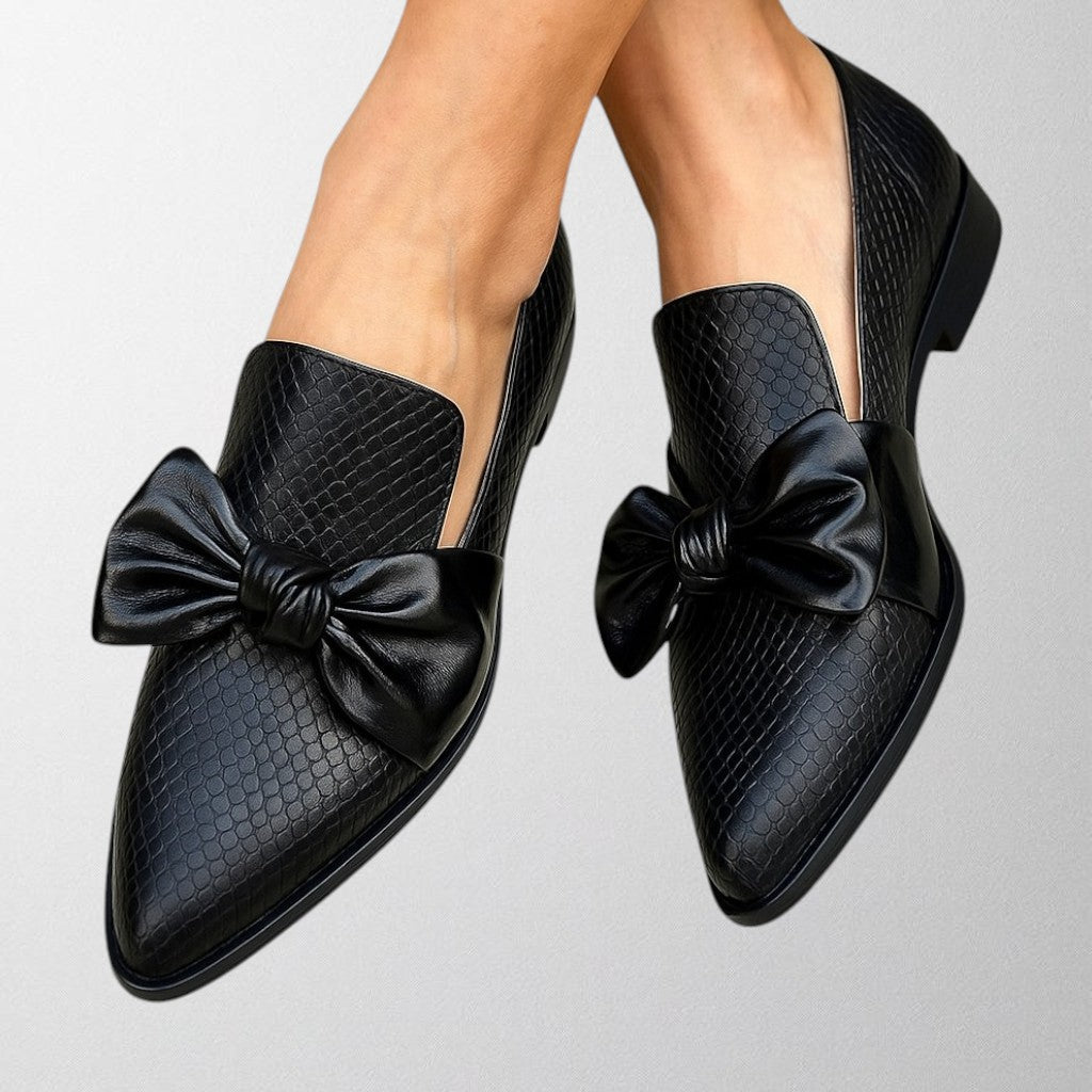 Olivia – Loafers with Bow Detail