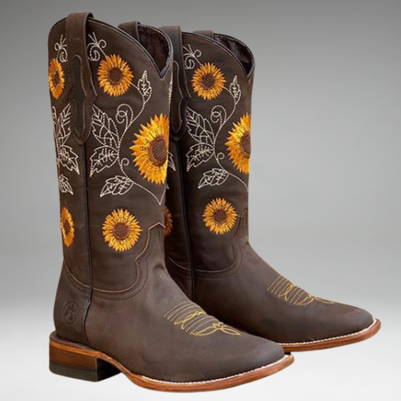 Luna - Bohemian Style Boots