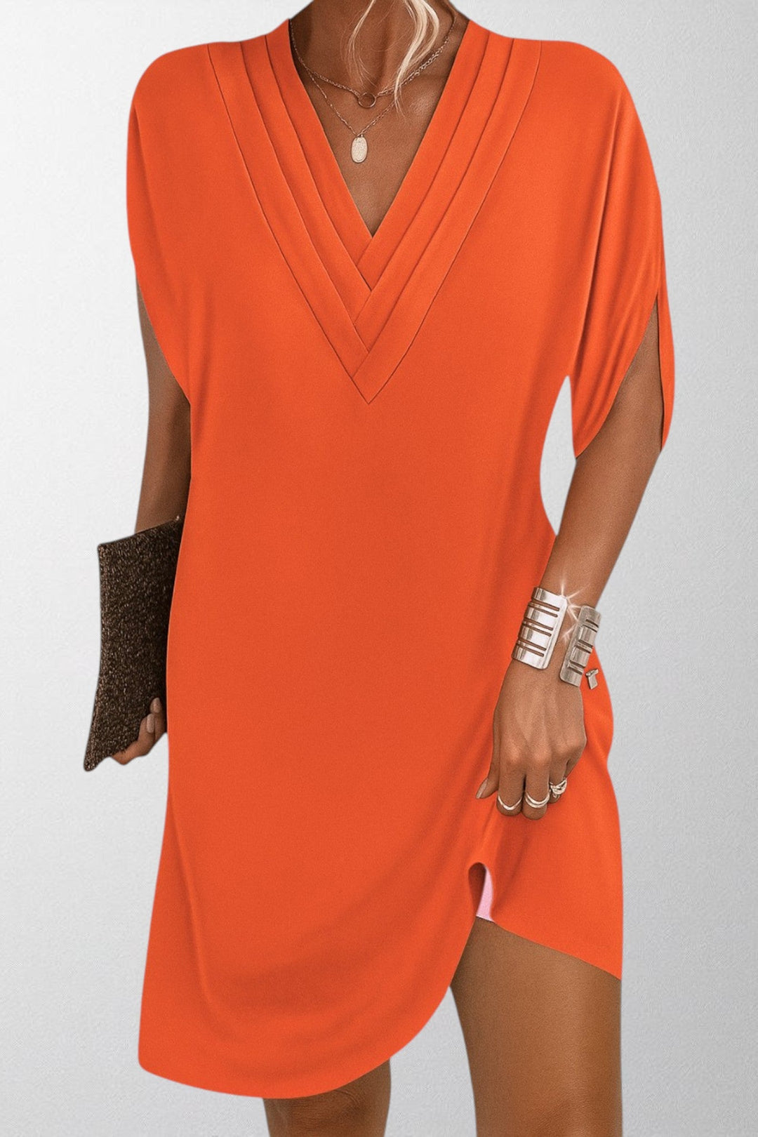 Olivia - Elegant V-Neck Midi Dress