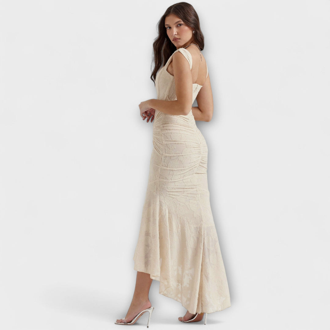 Renske – Long Dress with Elegant and Refined Corset